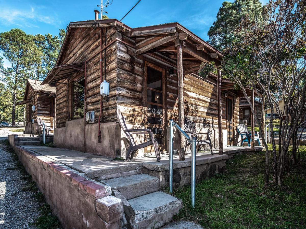 Apache Village Cabinette 13, Queen Bed, Midtown, Sleeps 2 Ruidoso Exteriör bild